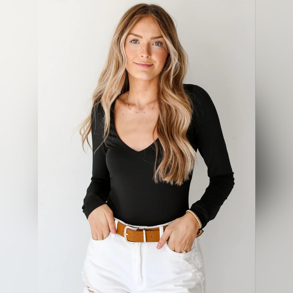 Dress‎ Up Back to the Basics V-neck Long Sleeve Bodysuit